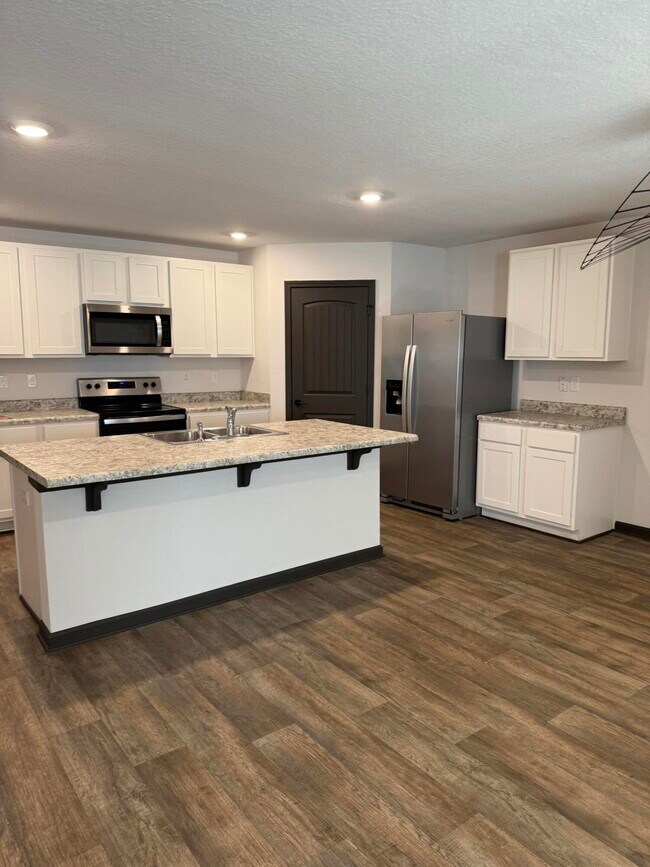 Building Photo - 3476 Sparco Dr