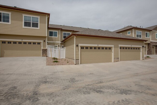 Building Photo - 4902 Brookfield Dr