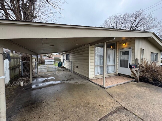 Building Photo - 3 bedroom Ferndale ranch