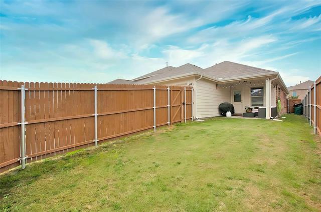 Building Photo - 2925 Meadowlands Dr
