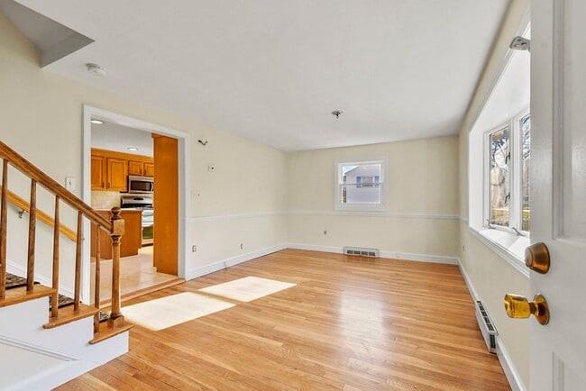 Building Photo - 72 Cambridge Rd