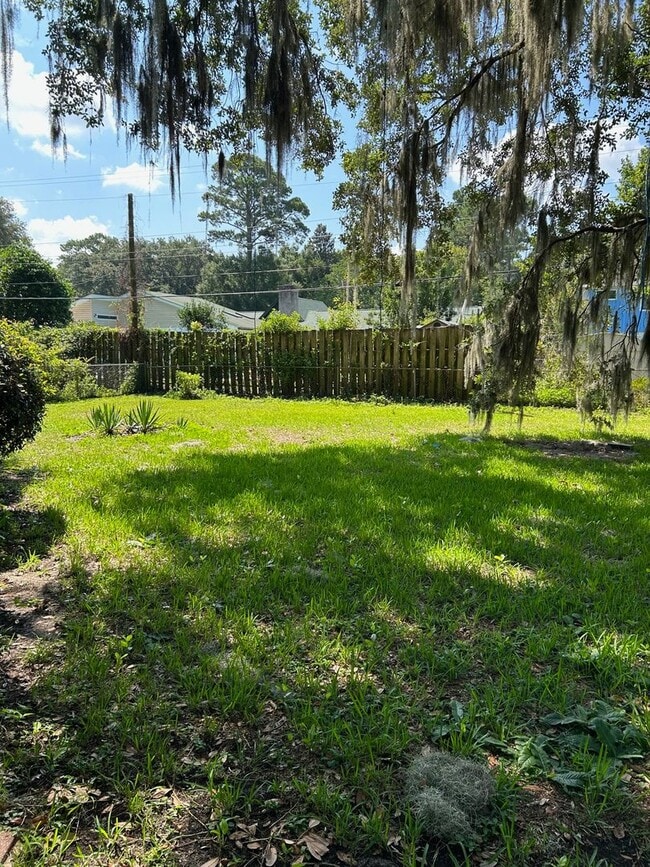 Building Photo - Southside Savannah -Windsor Forest West