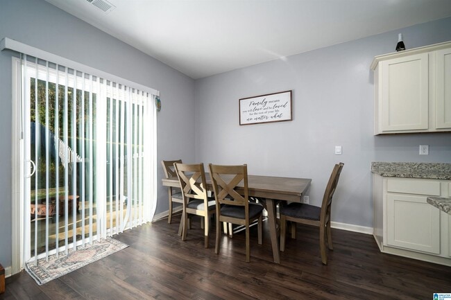 Building Photo - 1447 Archers Cv Wy