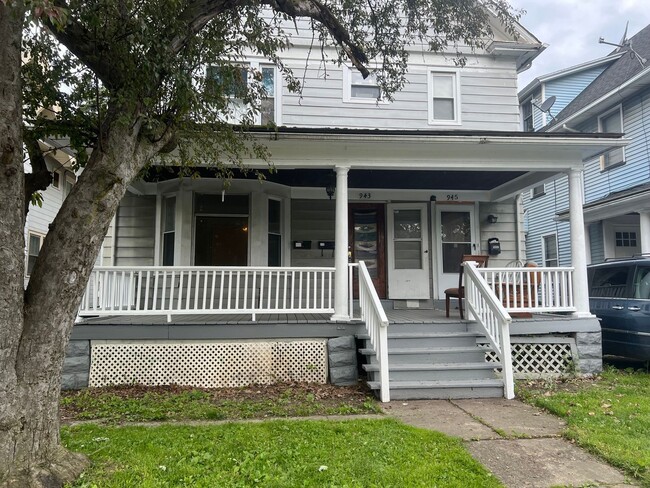 Building Photo - 943-945 Dewey Ave