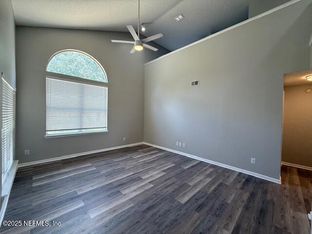Building Photo - 830 LILAC S Loop