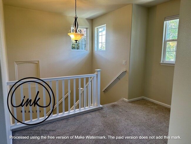 Building Photo - Cute townhome in Minden