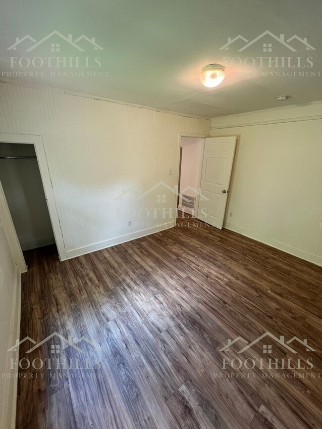 Building Photo - Affordable 3 Bedroom Home Near Hwy 28 with...