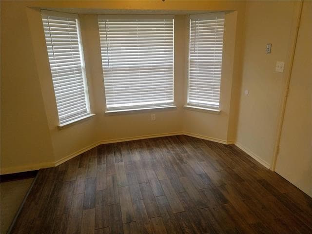 Building Photo - 3819 Wrentham Dr