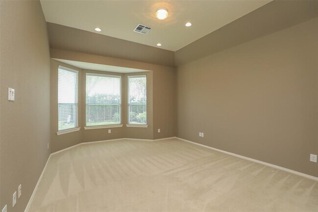 Building Photo - 9603 Red Rugosa Dr
