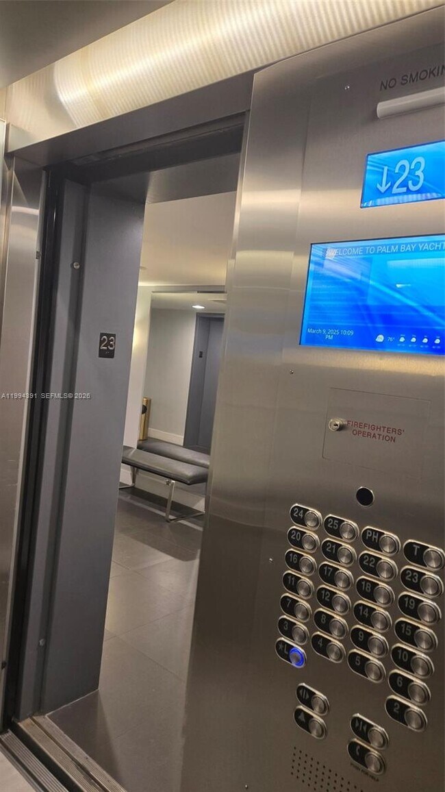 Building Photo - 9261 E Bay Harbor Dr