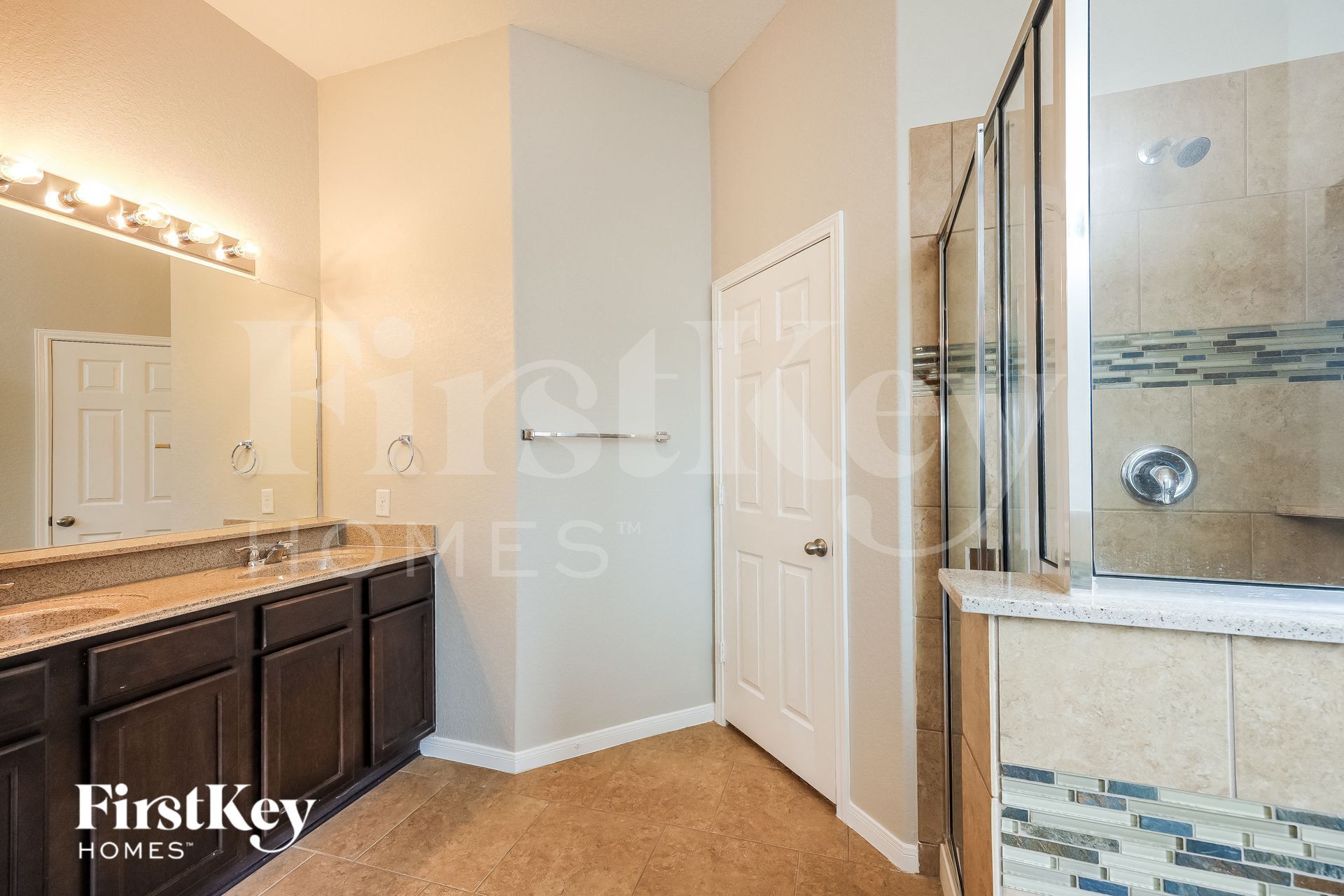 Building Photo - 8909 Palmetto Pk