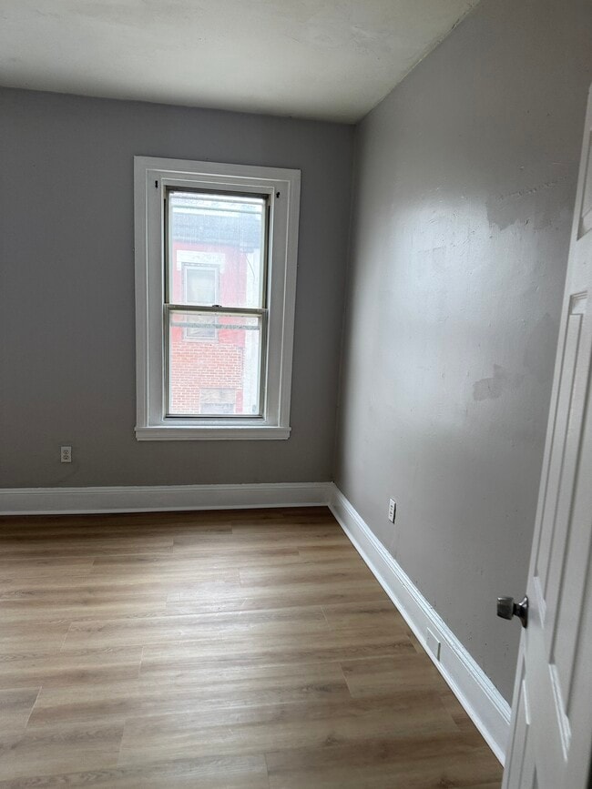 Building Photo - 2361 N Cleveland St