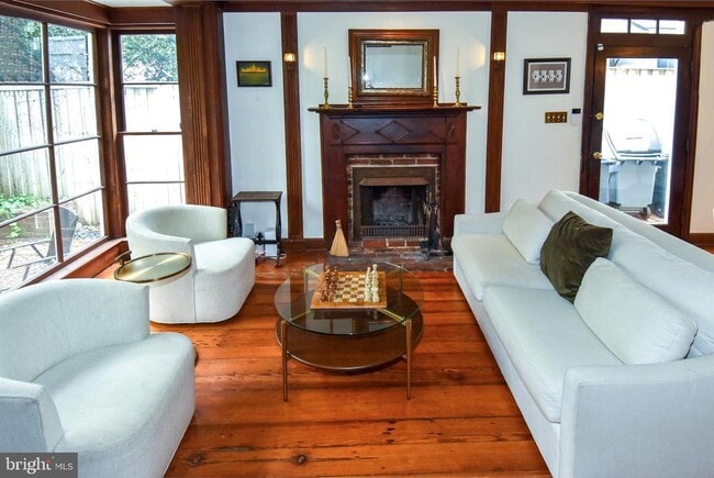 Building Photo - 1412 27th St NW