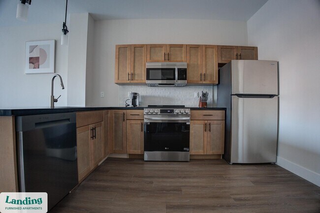 Building Photo - 1999 E Boston St