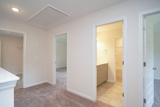 Building Photo - Available now!  Luxury Living in Martinez!...