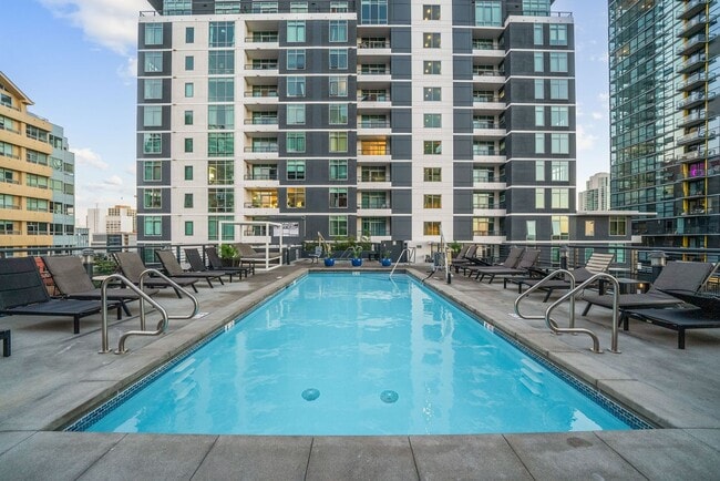 Building Photo - Expansive Little Italy 1 Bedroom at Acqua ...