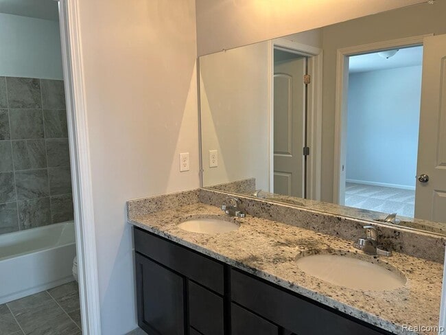 Building Photo - 55810 Worlington Ln