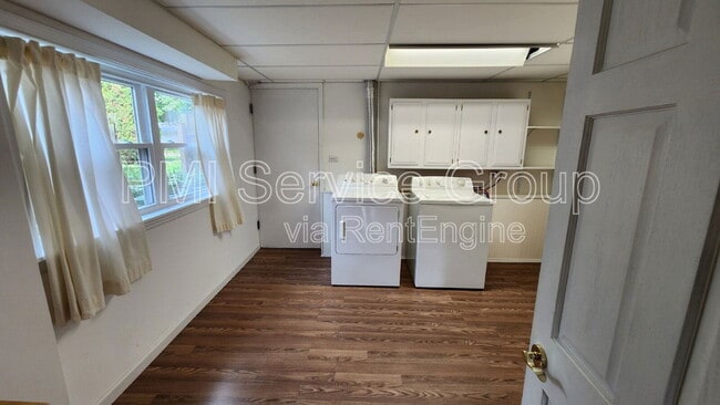 Building Photo - 8558 Beller Ct