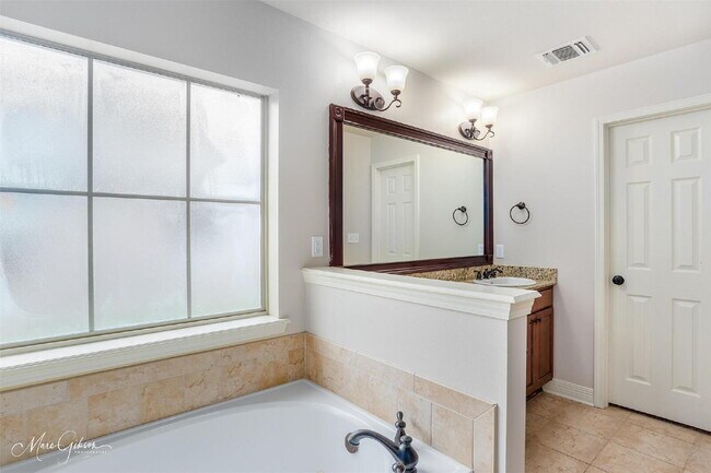 Building Photo - 2330 Tallgrass Cir