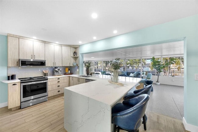 Building Photo - 1015 Spindle Palm Way