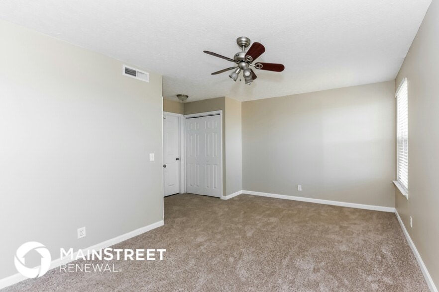 Building Photo - 2602 Mesa Dr