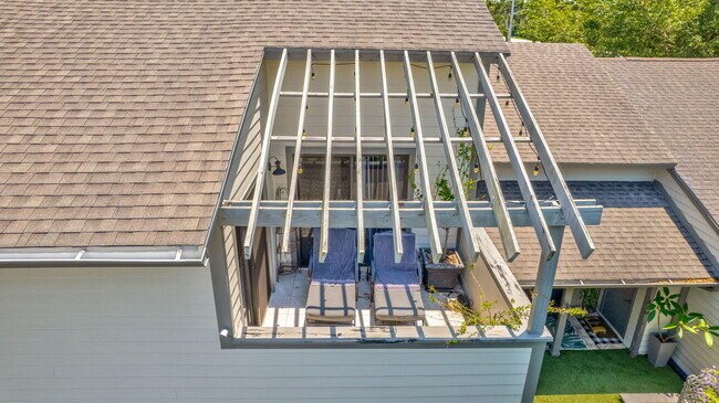 Building Photo - 13400 Bedford Mews Ct