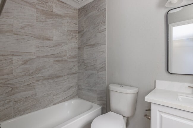 Building Photo - 92 Sparrow Way