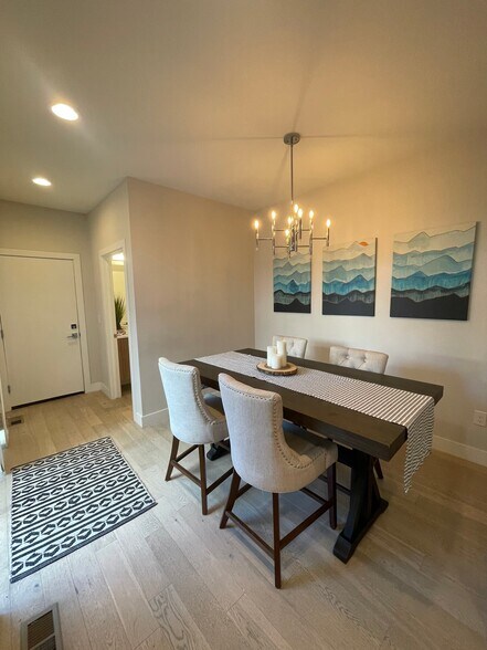 Building Photo - 1416 Knox Ct