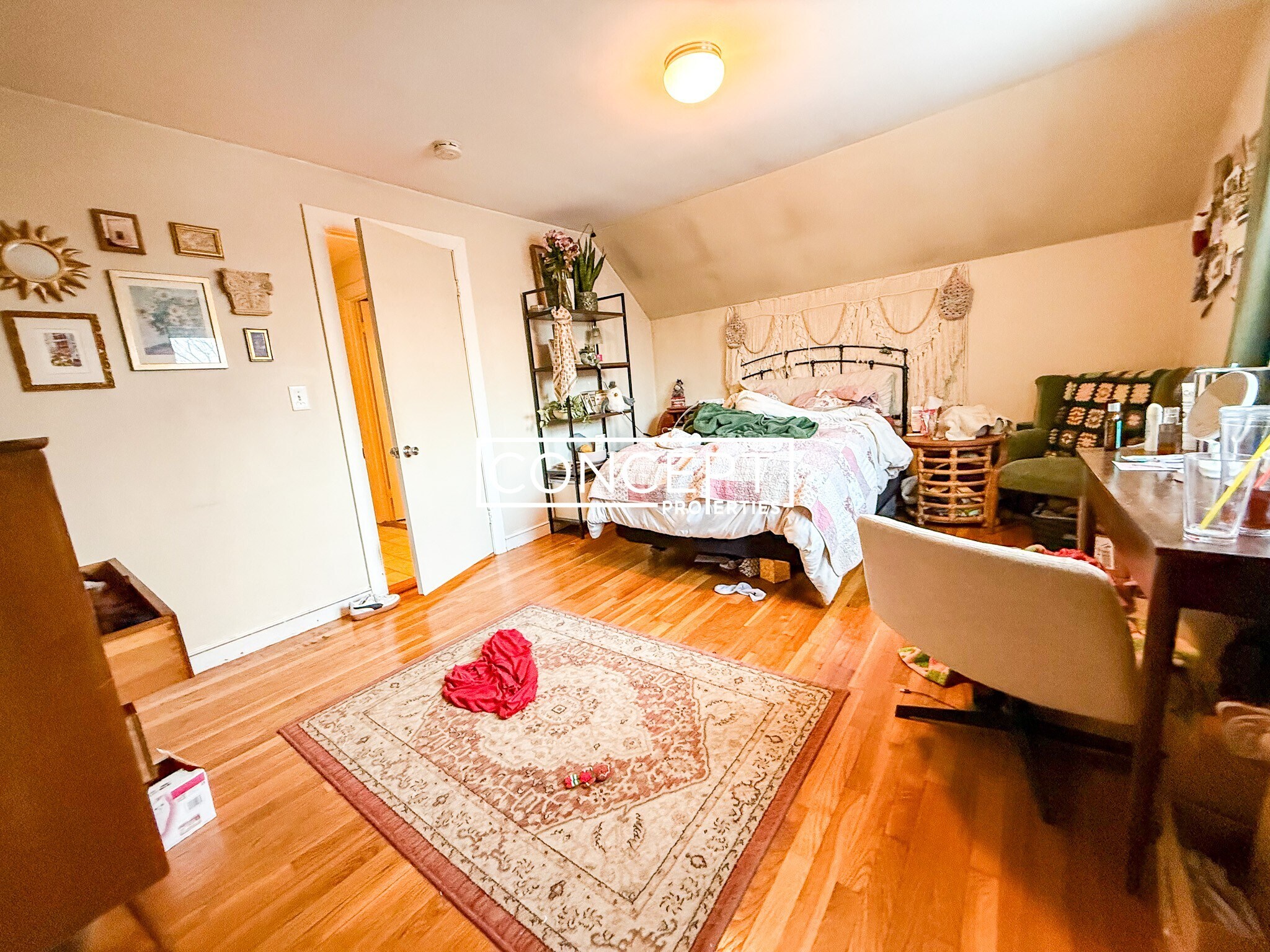 Building Photo - 22 Murdock St