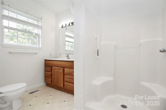 Building Photo - 155 Sunfish Dr