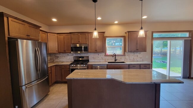 Building Photo - 1157 Esther Ann Ln