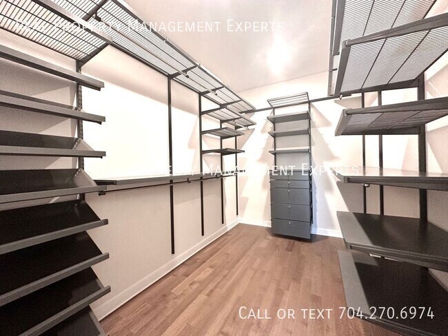 Building Photo - 3012 Striped Maple Ct