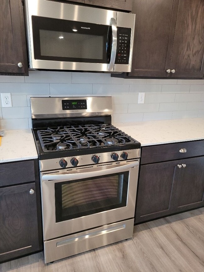 Building Photo - 4 Bed Plus Den in Sultan's New Daisy Crossing