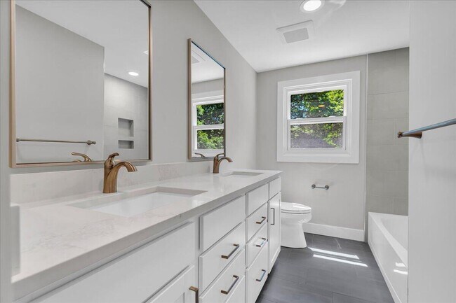 Building Photo - 3729 Boulder Dr