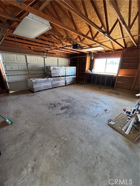Building Photo - 5180 Deer Creek Way