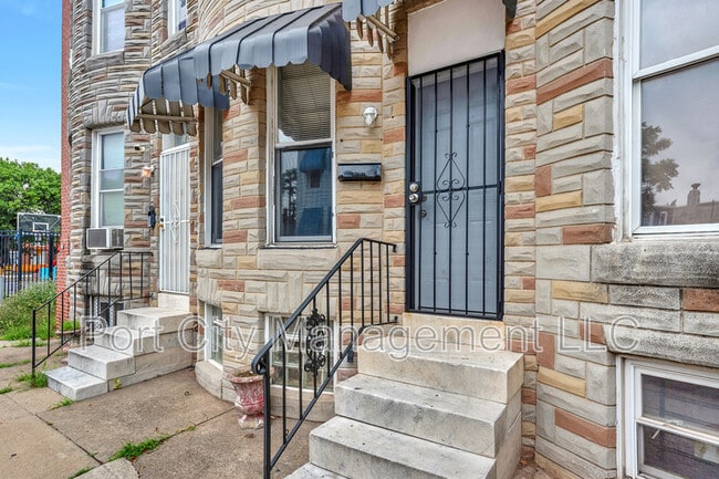 Building Photo - 1806 Aiken St