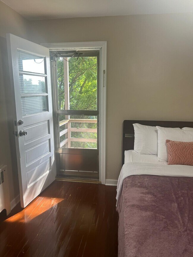 Building Photo - 509 Ogden Ave