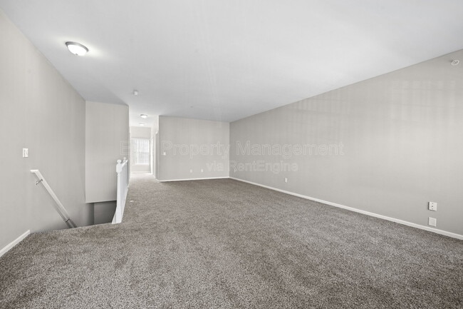 Building Photo - 14194 Webster Dr