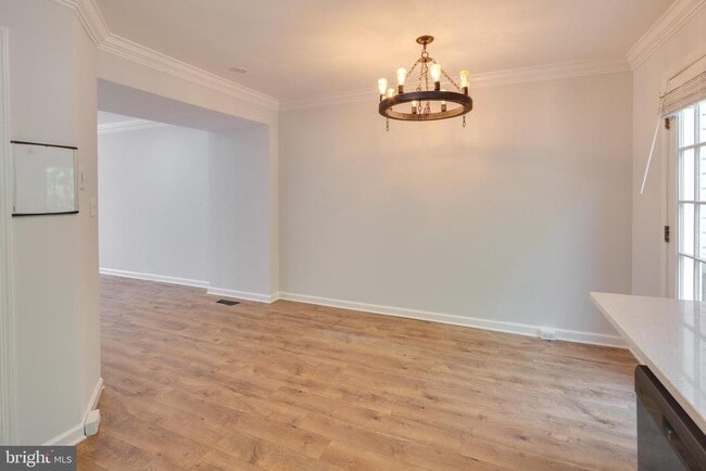 Building Photo - 1832 Tiger Lily Cir