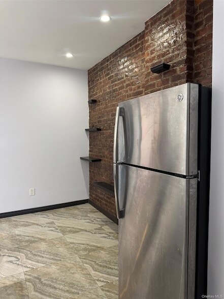Building Photo - 7305 Metropolitan Avenue