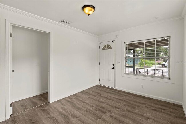 Building Photo - 1605 E 29th Ave