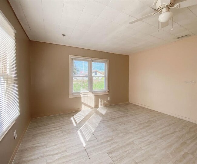 Building Photo - 830 N Combee Rd