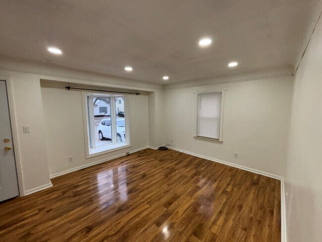 Building Photo - 24739 Colgate St