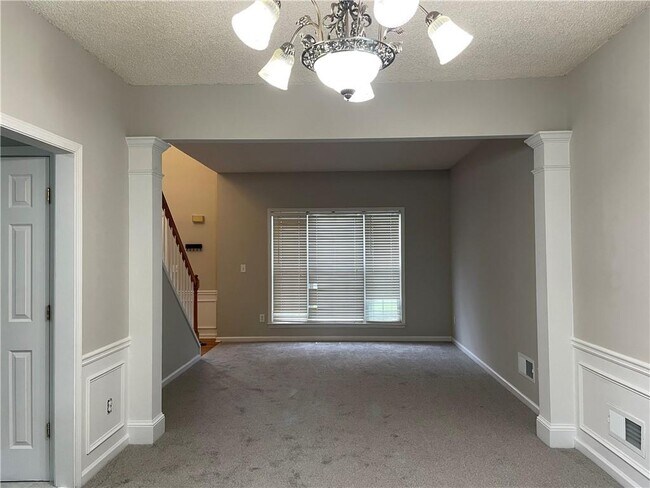 Building Photo - 2355 Black Rock Dr