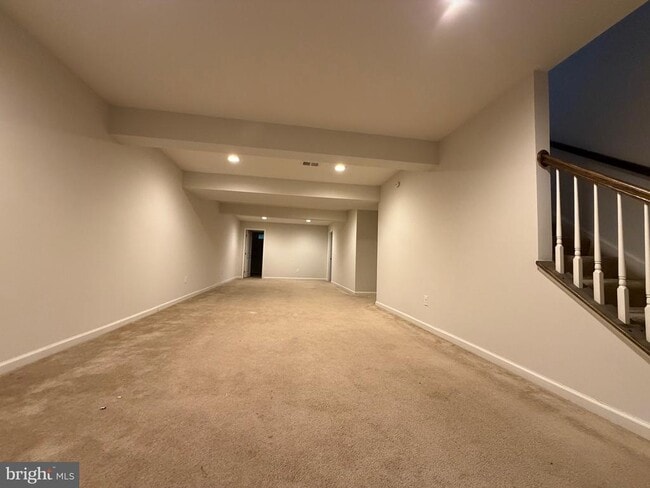 Building Photo - 122 E General Grey Ct