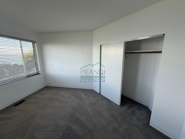 Building Photo - 509 Cloudview Trail