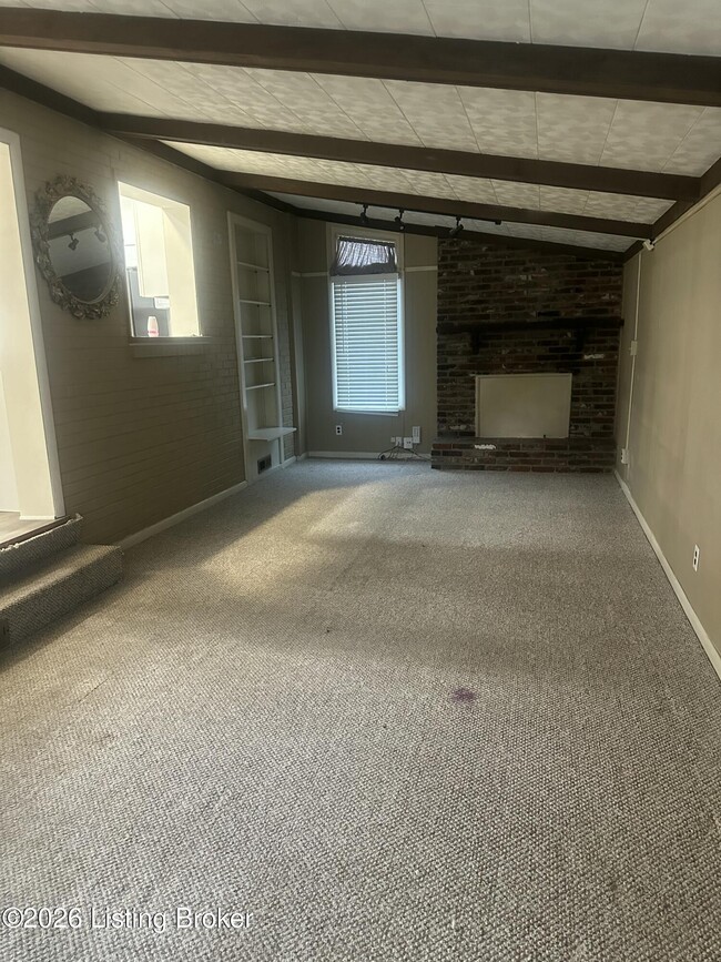 Building Photo - 4806 Mid Dr