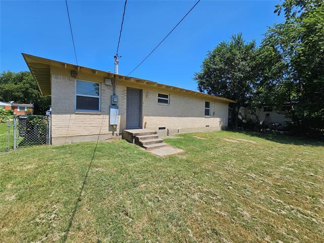 Building Photo - 1526 Hillcrest St