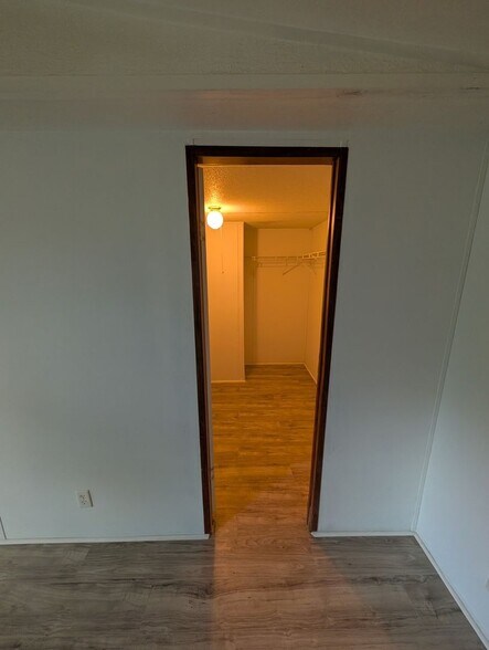 Building Photo - 956 Southern Ave