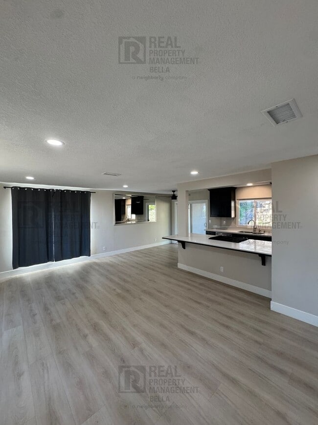 Building Photo - Remodeled Single-Story Corner Lot Home wit...